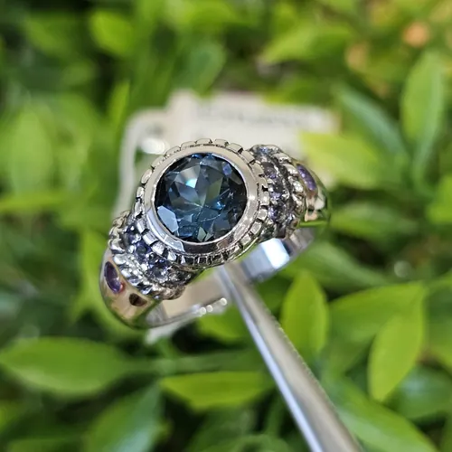บลู โทแพซ (Blue Topaz)