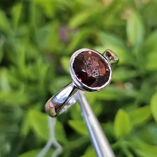 พลอย การ์เน็ต Garnet