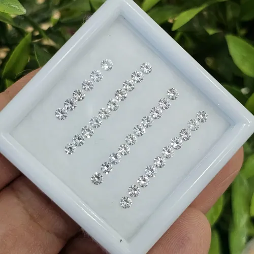 ไวท์ แซฟไฟร์ White Sapphire