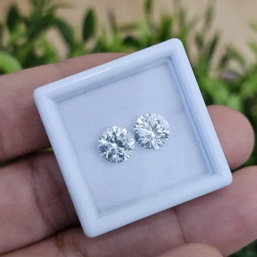 เพทาย Natural Zircon
