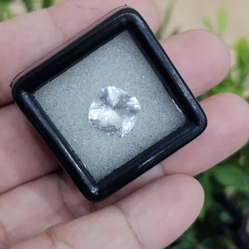 โทแพซ Topaz