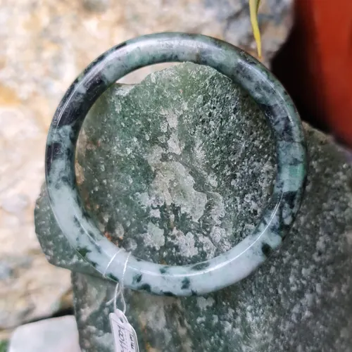 หยกแท้ Jadeite