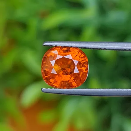 บุษราคัม (Yellow Sapphire)