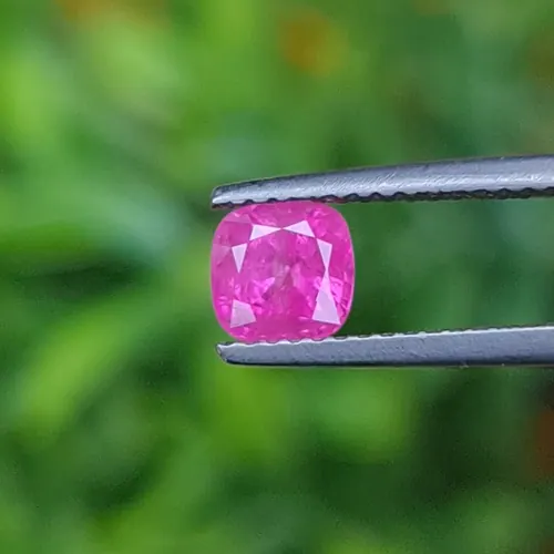 พลอย ชมพู พิ้ง แซฟไฟร์ Pink Sapphire