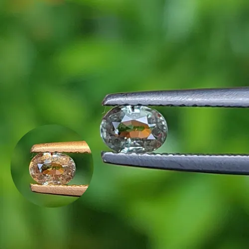 พลอยอเล็กซานไดร์ (Natural Alexandrite Chrysoberyl)