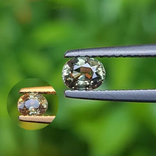 พลอยอเล็กซานไดร์ (Natural Alexandrite Chrysoberyl)