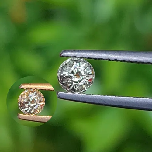 พลอยอเล็กซานไดร์ (Natural Alexandrite Chrysoberyl)