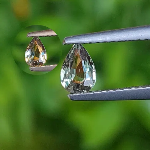 พลอยอเล็กซานไดร์ (Natural Alexandrite Chrysoberyl)