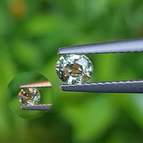 พลอยอเล็กซานไดร์ (Natural Alexandrite Chrysoberyl)