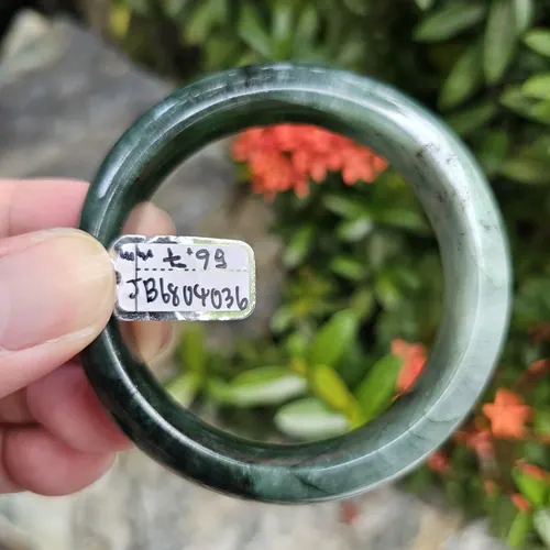 หยกแท้ Jadeite