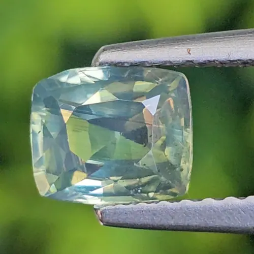 เพทาย Natural Zircon