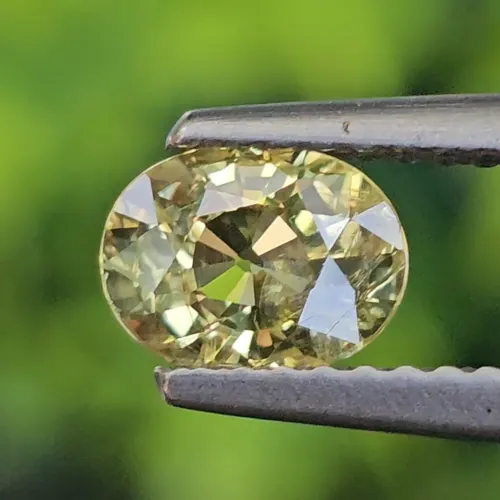 บุษราคัม Yellow Sapphire