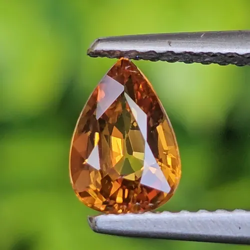 บุษราคัม Natural Yellow Sapphire