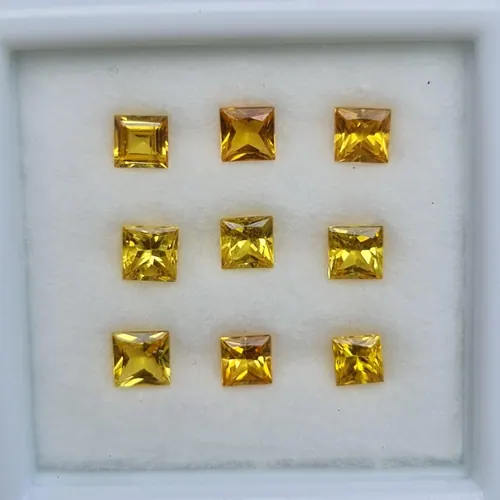 บุษราคัม Yellow Sapphire