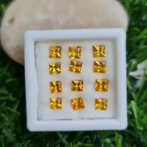 บุษราคัม Yellow Sapphire