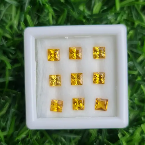 บุษราคัม Yellow Sapphire