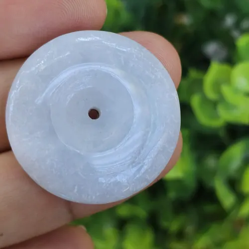 หยก Jadeite