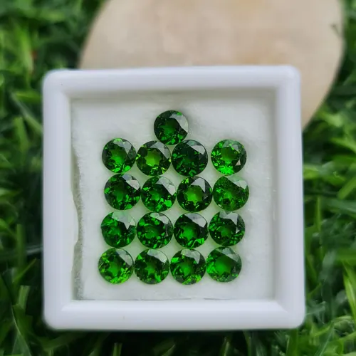 พลอย โครมไดออพไซต์ Chrome Diopside