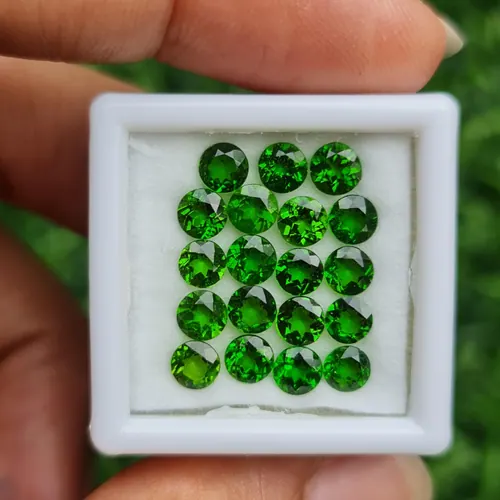 พลอย โครมไดออพไซต์ Chrome Diopside