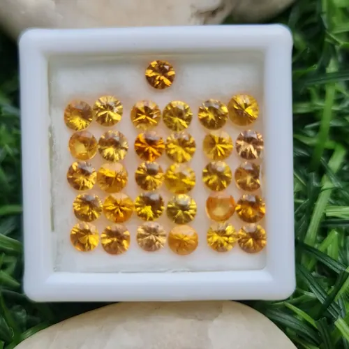 บุษราคัม Yellow Sapphire