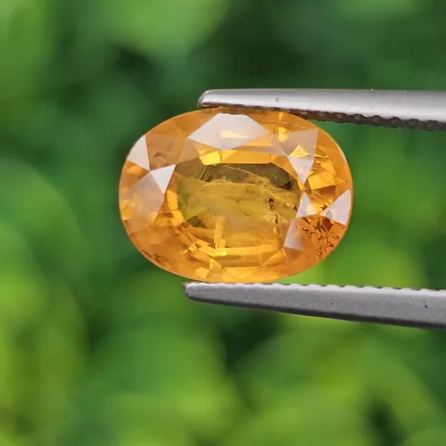 บุษราคัม (Yellow Sapphire)