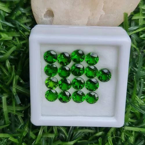 พลอย โครมไดออพไซต์ Chrome Diopside