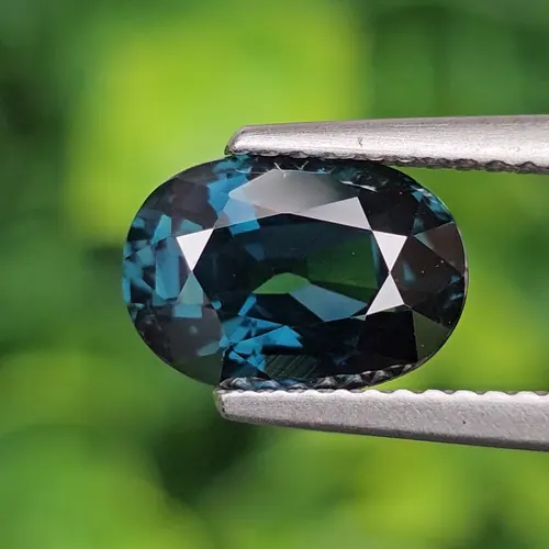 แซปไฟร์สีน้ำเงินอมเขียว Teal Sapphire