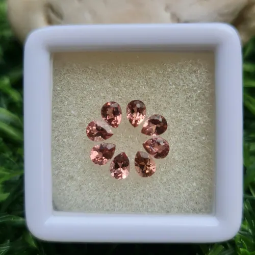 ทัวร์มาลีน Natural Tourmaline