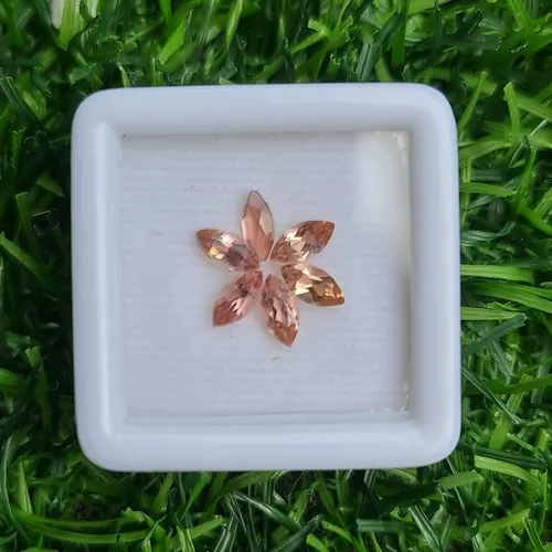 ทัวร์มาลีน Natural Tourmaline