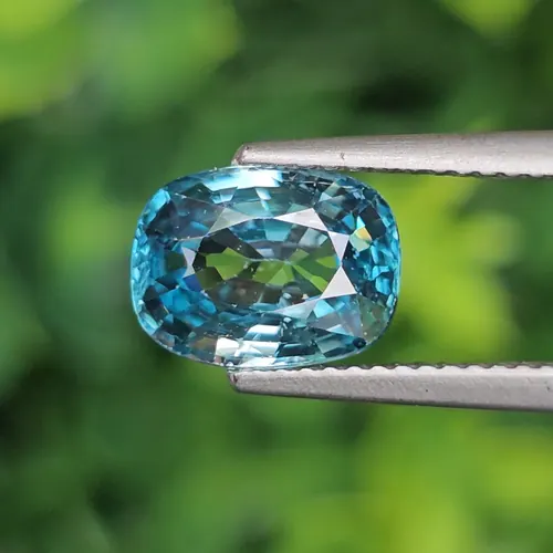 เพทาย Natural Zircon
