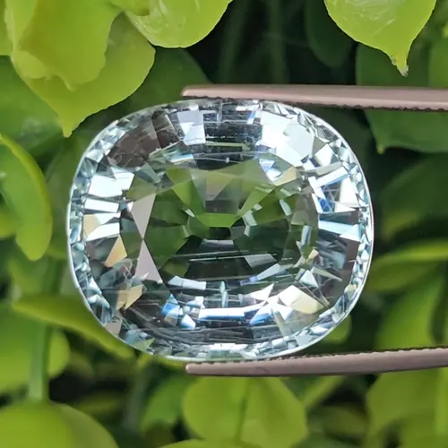 พลอย อความารีน Aquamarine