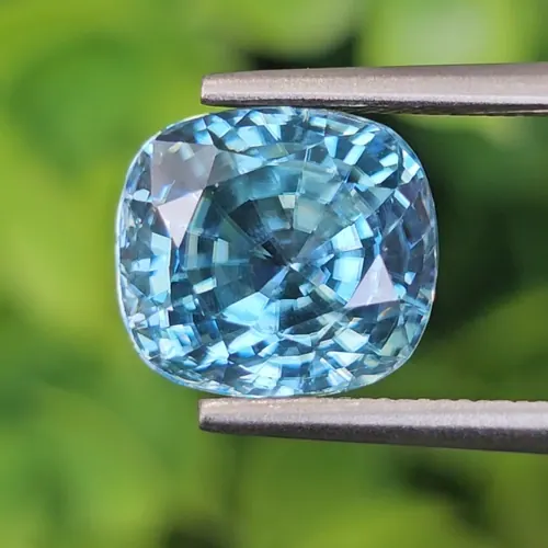 เพทาย Natural Zircon