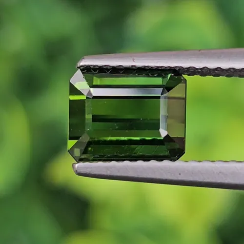 ทัวร์มาลีน Natural Tourmaline