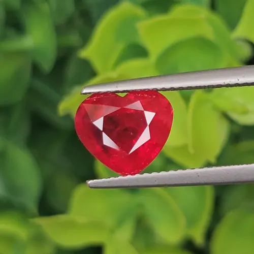 ทับทิม ซองเจีย Songea Ruby Sapphire
