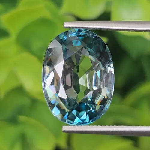 เพทาย Natural Zircon