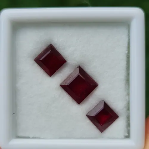 พลอย ทับทิม Ruby sapphire