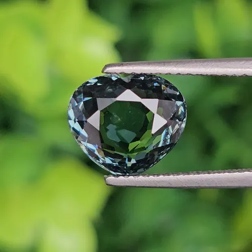 ทัวร์มาลีน (Tourmaline)