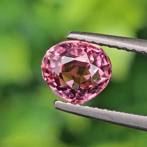 ทัวร์มาลีน Natural Tourmaline