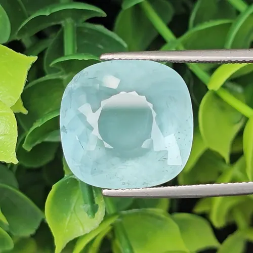 พลอย อความารีน Aquamarine