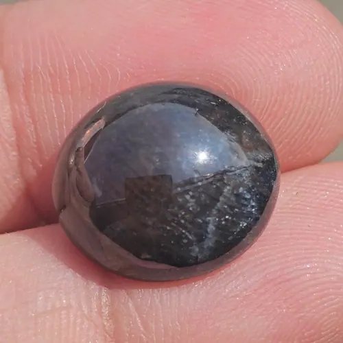 แบล็ค สตาร์ แซฟไฟร์ Natural Star Sapphire