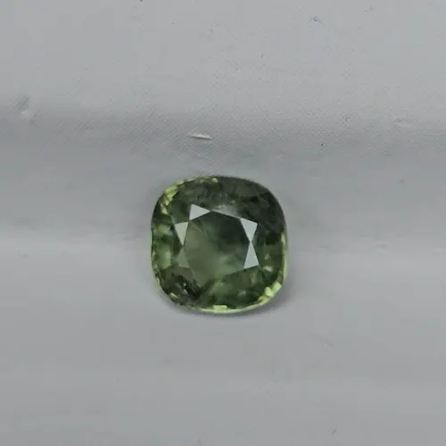 พลอย เขียวส่อง Green sapphire