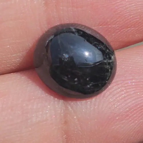 แบล็ค สตาร์ แซฟไฟร์ Natural Star Sapphire