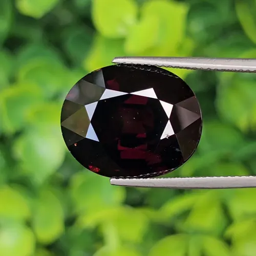 พลอย โกเมน Pyrope - Almandite Garnet