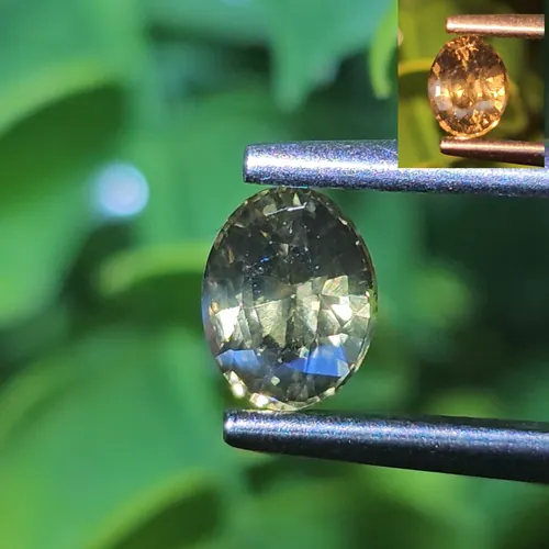 พลอยอเล็กซานไดร์ (Natural Alexandrite Chrysoberyl)