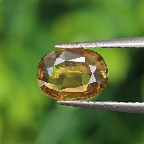 บุษราคัม Natural Yellow Sapphire