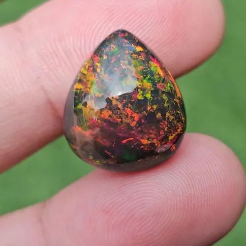 พลอย โอปอล Opal