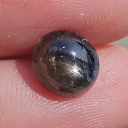 แบล็ค สตาร์ แซฟไฟร์ Natural Star Sapphire