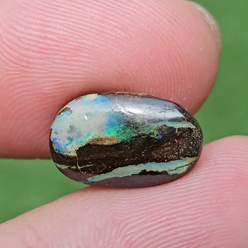 พลอย โอปอล Opal