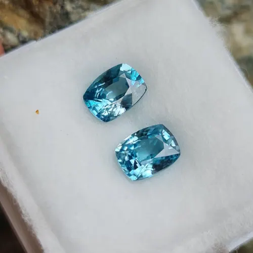 เพทาย Natural Zircon