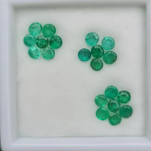 พลอย มรกต Natural Emerald